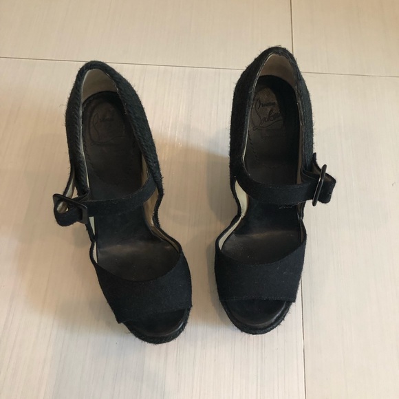 Shoes - Picture 1 of 4